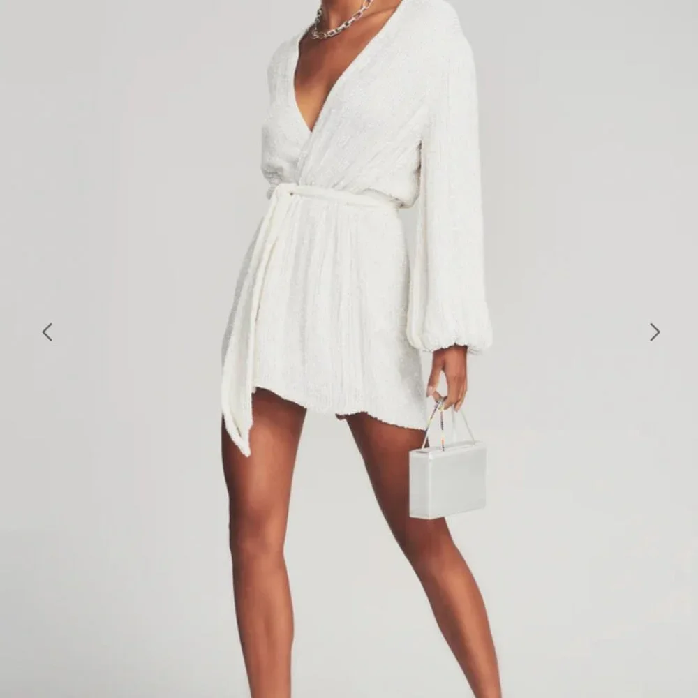 RETROFETE- Gabrielle Sequin Robe- MOONGLOW WHITE Size XS - Picture 4 of 14